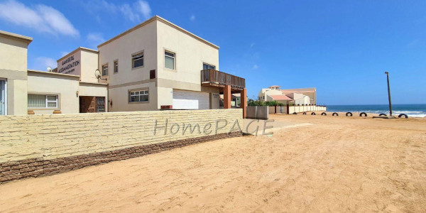 Ext 6, Henties Bay:  Home with 3 flats IN VERY GOOD AREA