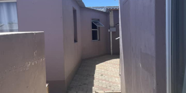 New Listing in Khomasdal – Freestanding House with Endless Potential! ????