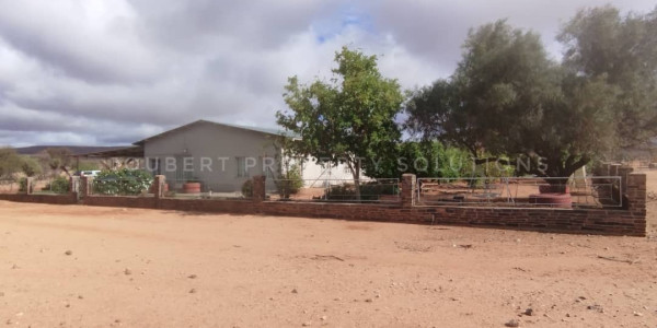 GORGEOUS LIVESTOCK / GAME FARM FOR SALE IN THE SOUTH OF NAMIBIA