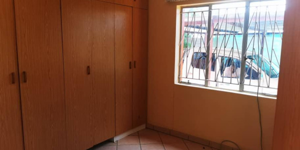 A House to rent in Queenspark, Rundu