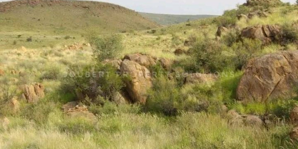 GORGEOUS LIVESTOCK / GAME FARM FOR SALE IN THE SOUTH OF NAMIBIA