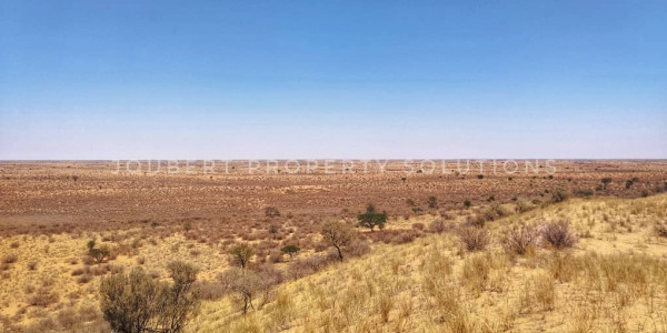 EXCEPTIONAL KALAHARI FARM FOR SALE IN NAMIBIA - HARDAP DISTRICT