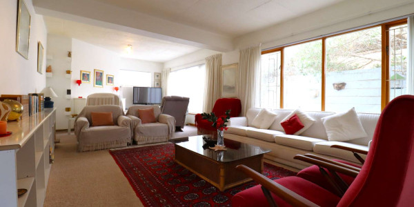 4 Bedroom Home with 1 Bedroom Flat for Sale, Swakopmund Kramersdorf