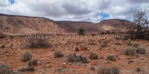 GORGEOUS LIVESTOCK / GAME FARM FOR SALE IN THE SOUTH OF NAMIBIA