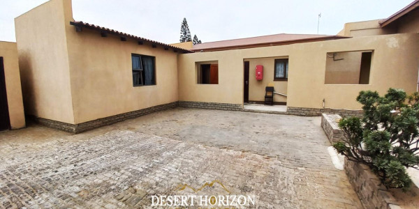 Walvisbay, Central | Backpackers house with licenses for sale