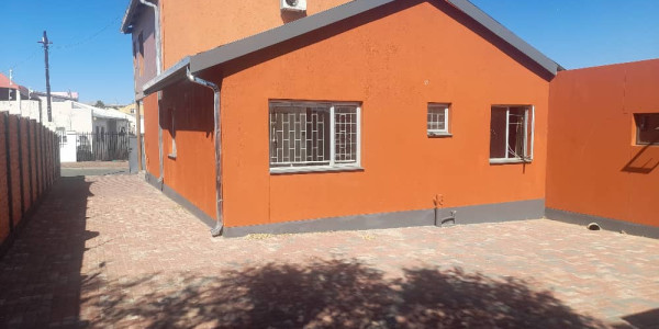 Double Storey house for sale in Dorado Park