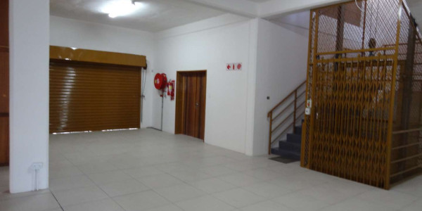 Double story office/warehouse available centrally located