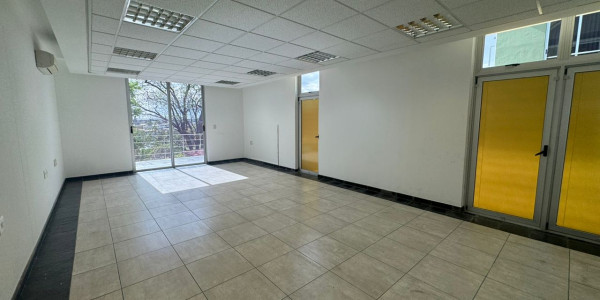 MODERN OFFICE TO LET - WNK CBD OFF CENTRE