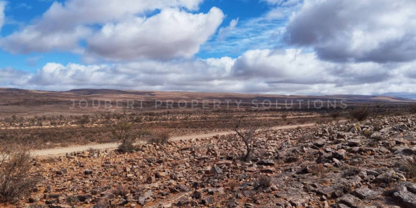 GORGEOUS LIVESTOCK / GAME FARM FOR SALE IN THE SOUTH OF NAMIBIA