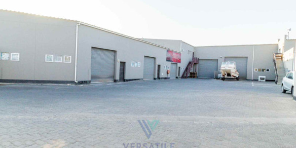 INVESTMENT OPPORTUNITY IN A LIGHT INDUSTRIAL COMPLEX