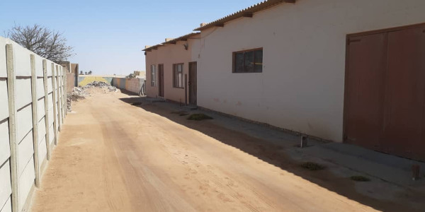 PERFECTLY LOCATED INDUSTRIAL PROPERTY FOR SALE IN HENTIES BAY