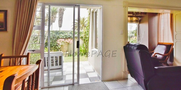 Vineta, Swakopmund:  Neat and Spacious 3 Bedr UPMARKET Townhouse is for sale