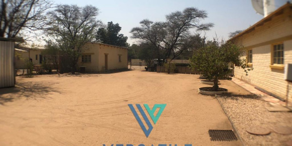 Freestanding house for sale in Okahandja with general BUSINESS zoning!