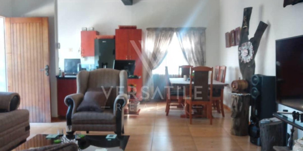 Freestanding House for SALE in popular neighborhood of Okahandja.