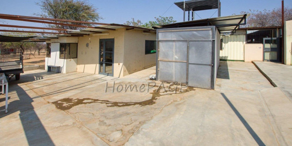 Otjozondjupa Region, Okahandja area:  26.7 Ha Smallholding is for sale