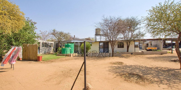 Otjozondjupa Region, Okahandja area:  26.7 Ha Smallholding is for sale