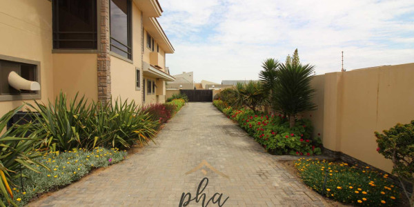 4 Bedroom house for sale - Swakopmund (Vogelstrand)