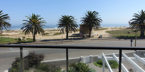 SEA VIEW PROPERTY OVERLOOKING THE BEACH PROMENADE