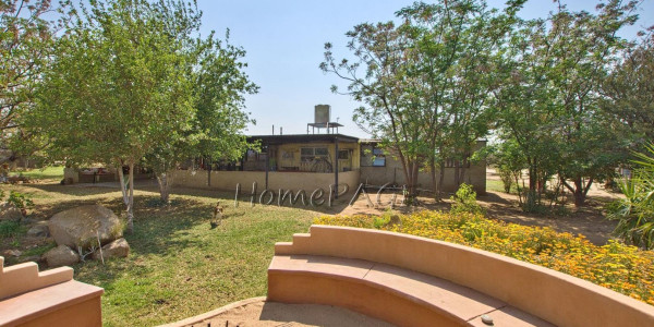 Otjozondjupa Region, Okahandja area:  26.7 Ha Smallholding is for sale