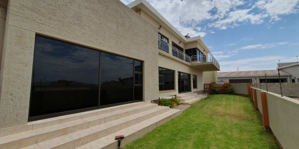 Luxurious Coastal Home with Flat for Sale in Henties Bay