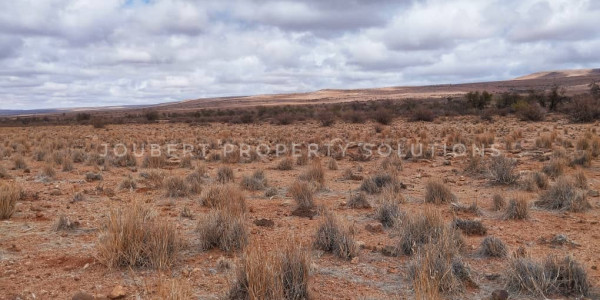 GORGEOUS LIVESTOCK / GAME FARM FOR SALE IN THE SOUTH OF NAMIBIA