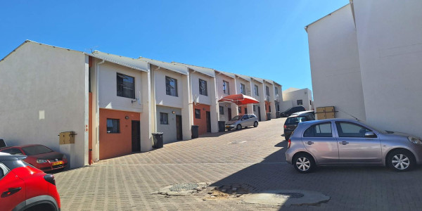 STUNNING LOVELY TOWNHOUSE IN KHOMSDAL