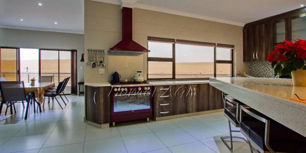 Long Beach Ext 1, Walvis Bay:  Large Luxurious Home with Flat is for Sale