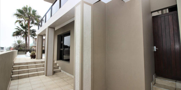 LUXURY SEA VIEW HOUSE FOR SALE IN CUL DE SAC - CENTRAL SWAKOPMUND