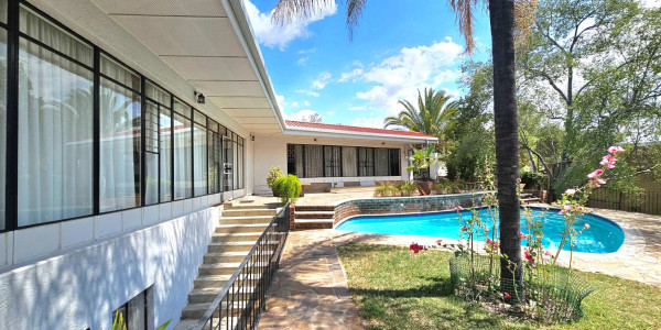 9. Endless Possibilities in Prime Klein Windhoek Location!