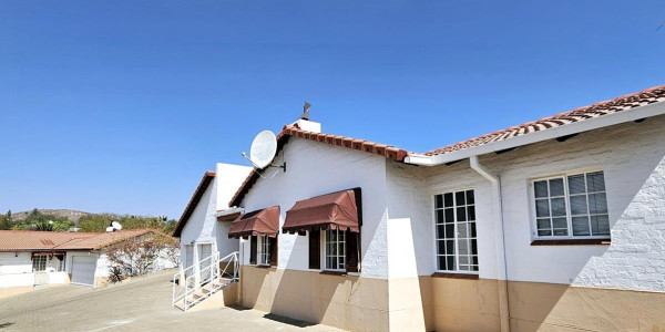 3 Bedroom Townhouse For Sale in Klein Windhoek