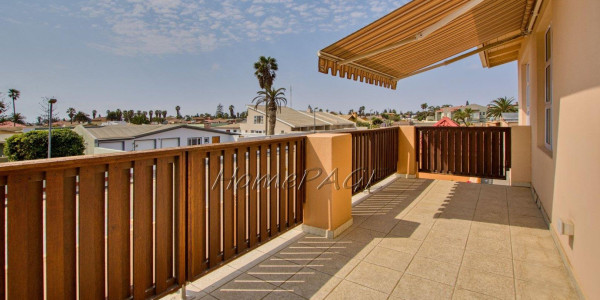 Vineta, Swakopmund: 2 Bedr unit for sale in Palm Court Retirement Village