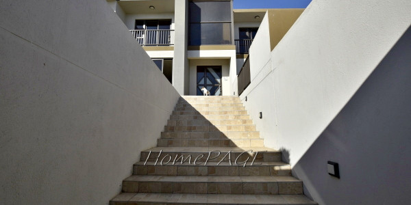 Dolphin  Beach, Walvis Bay:  High-Lying Home is for Sale