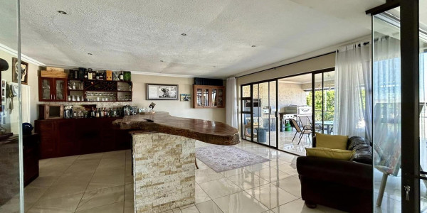 Experience modern elegance in the heart of Windhoek. Ideal for discerning homeowners