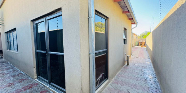 4 Bedroom House for Sale in Wanaheda