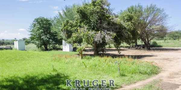 Agricultural smallholding situated approximate 20 km North-East of Omaruru on the banks of the Omaruru river