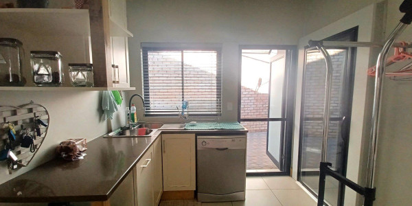 Klein Windhoek - 3 Bedroom Townhouse - CC Reg N$7 750mil