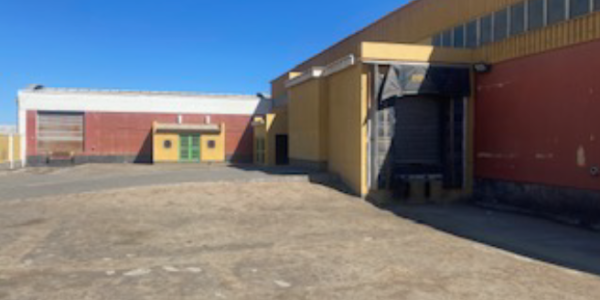 This warehouse and cold storage facility is in an excellent location near the Walvisbay old harbor industrial area