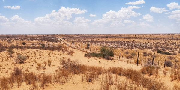 EXCEPTIONAL KALAHARI FARM FOR SALE IN NAMIBIA - HARDAP DISTRICT