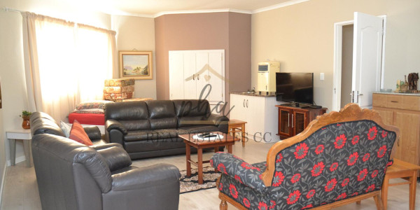 5-Bedroom Home for Sale in Sunbay, Henties Bay