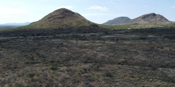 Beautiful 10 hectare plot for sale 45km from Windhoek