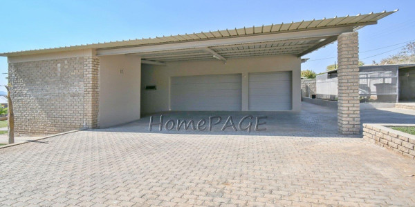 Ext 1, Outjo:  VERY NEAT, LOW MAINTENANCE 5 Bedr Home is for Sale