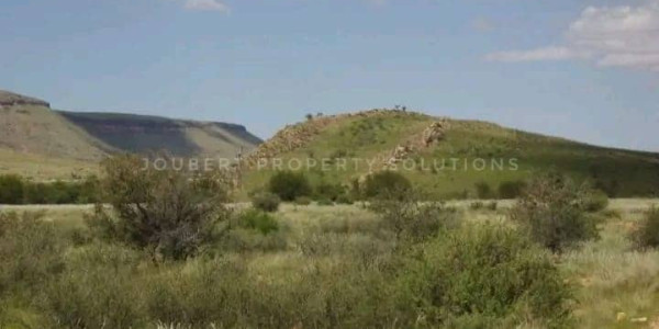 GORGEOUS LIVESTOCK / GAME FARM FOR SALE IN THE SOUTH OF NAMIBIA