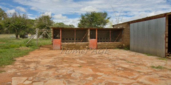 Otjozondjupa Region, Otjiwarongo area:  A Horse Lovers Dream Hideaway