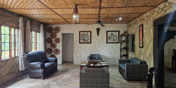 8 Chalets Riverside Lodge with 3 Bedroom Private Home For Sale, Rundu