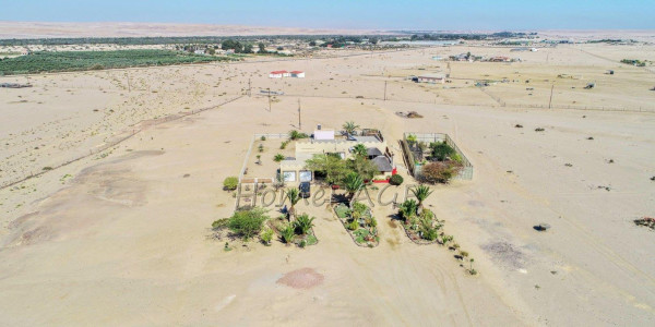 Swakopmund River Plots:  5 Hectare Smallholding with Quaint Home is for Sale