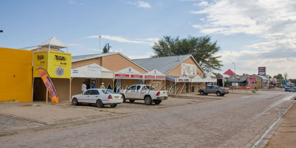 Central, Otjiwarongo:  BUSINESS COMPLEX IN TOP LOCATION FOR SALE
