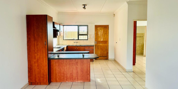 Neat three bedroom town house for rent in Ongwediva