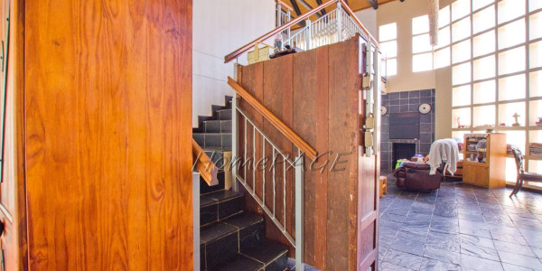 Swakopmund:  BEAUTIFUL UPMARKET Guesthouse is for Sale