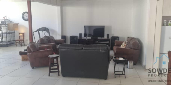 FOR SALE Swakopmund Industrial Area Warehouse with Showroom and Residential Unit