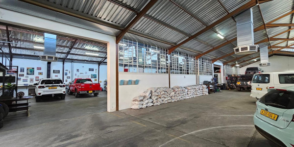 Warehouse and Office To Rent in Southern Industrial